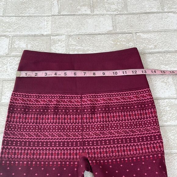 Fabletics faire isle leggings - Picture 10 of 12